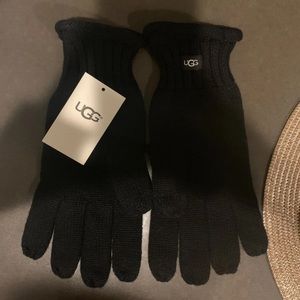 UGG touch screen gloves